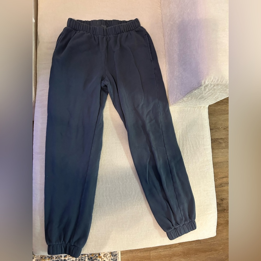 navy blue sweatpants